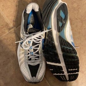 Men’s Nee Balance Running shoes- size 11